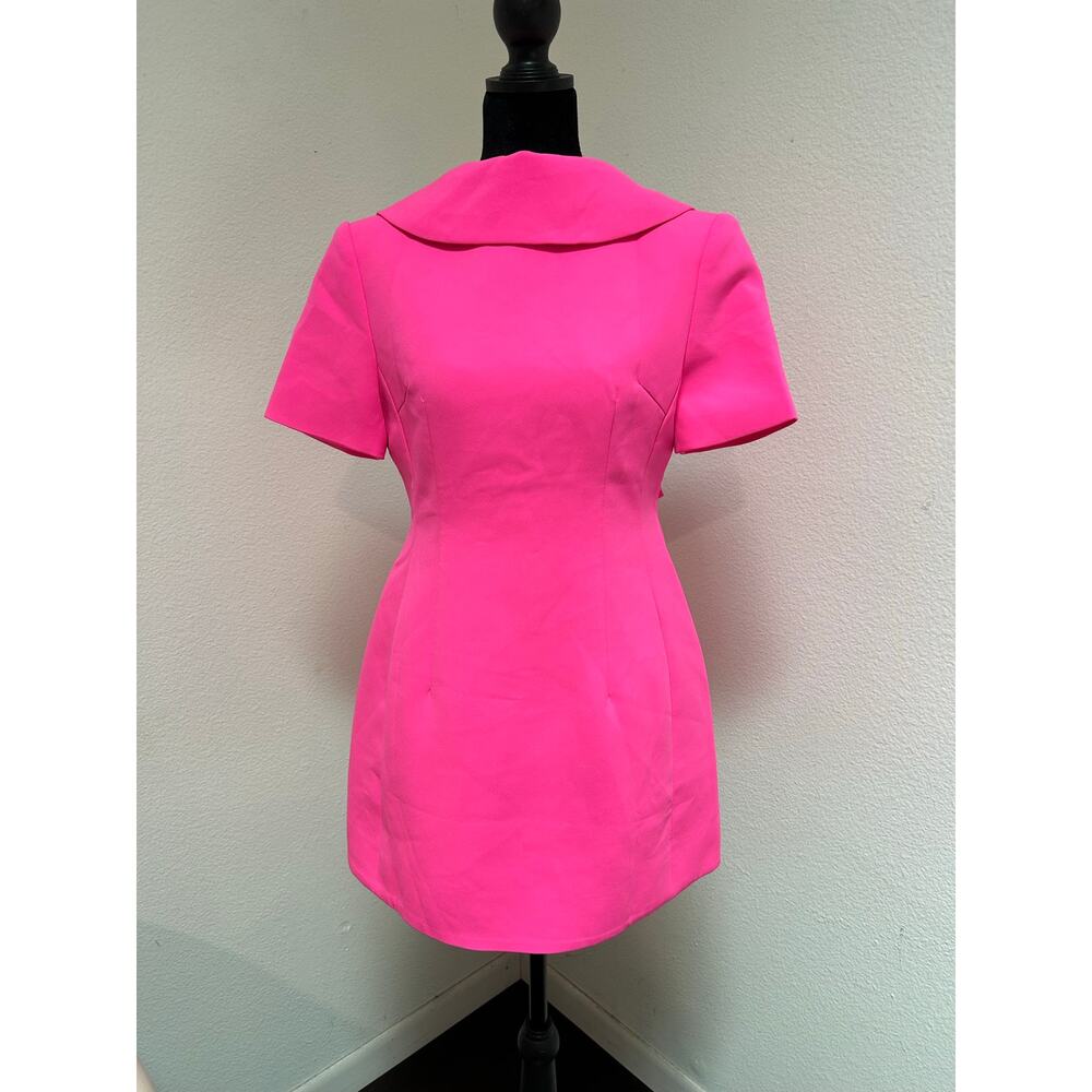 POSH MIA Beautiful Pink Cocktail Mini Dress - NWT
SIZE- Small
